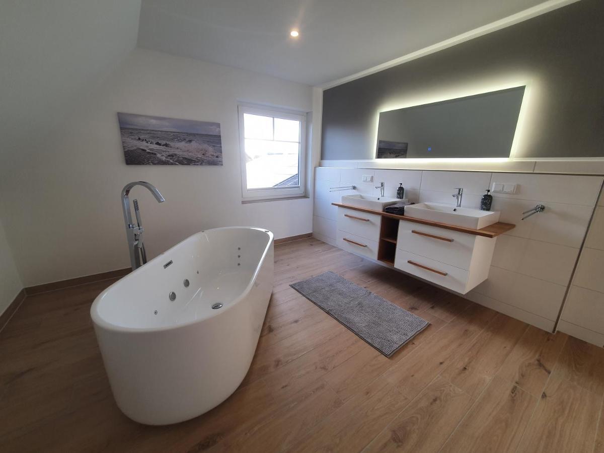 Ferienhaus Meerblick Pellworm Extérieur photo